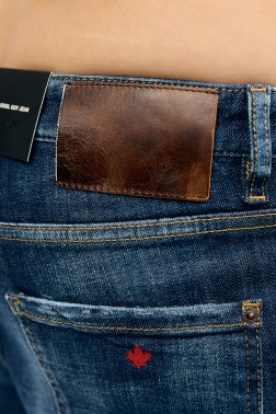 DSQUARED2
