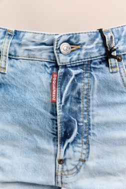 DSQUARED2