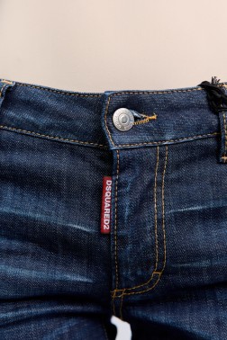 DSQUARED2