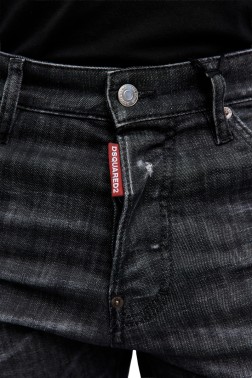DSQUARED2