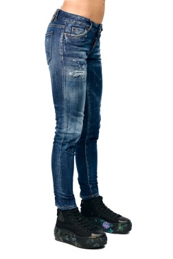DSQUARED2